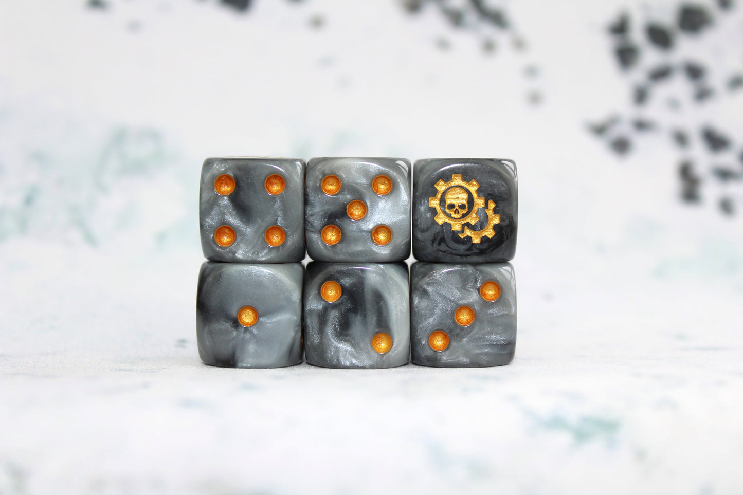 Golden Cog, Dice